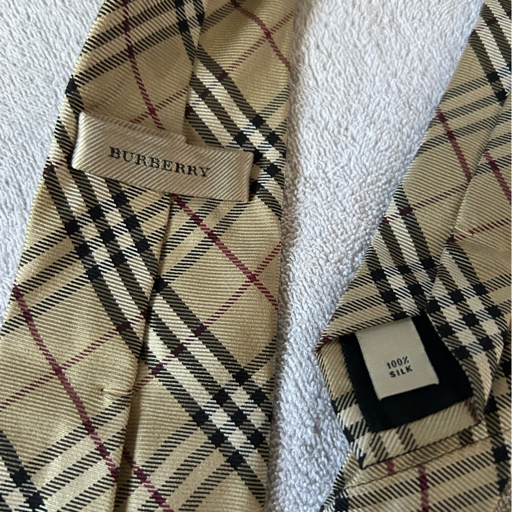 Burberry tie